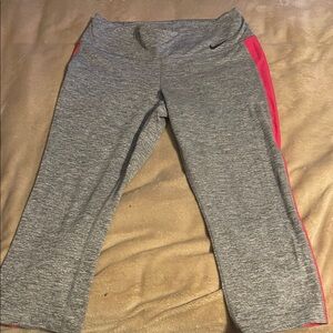 Nike Leggings in Gray with Pink Accents